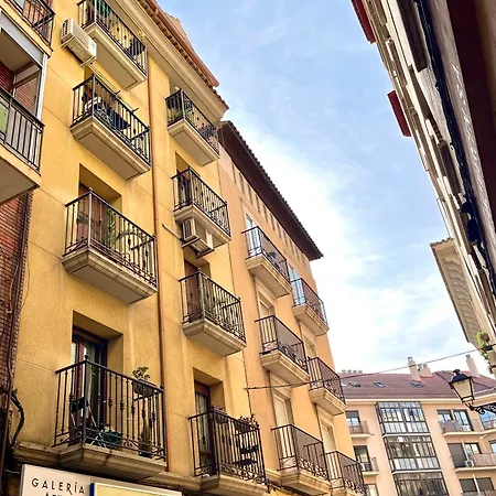 Apartment Numantino